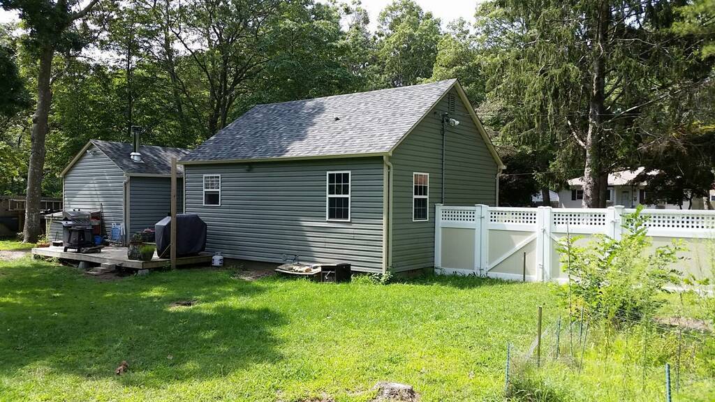 Mastic Beach Cottage For Rent